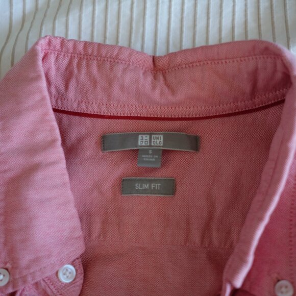 Red Uniqlo Button Up Casual Dress Shirt - Small - Picture 2 of 4